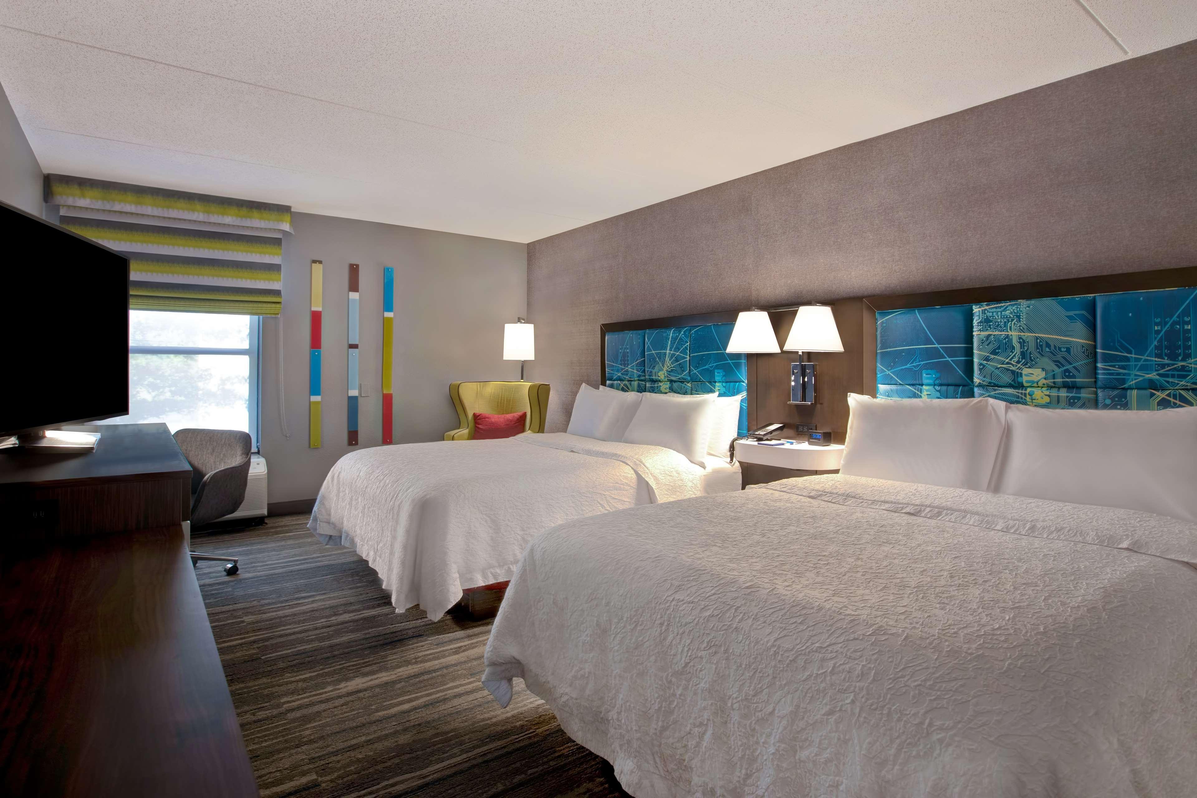 Hampton Inn Олив-Бранч Экстерьер фото