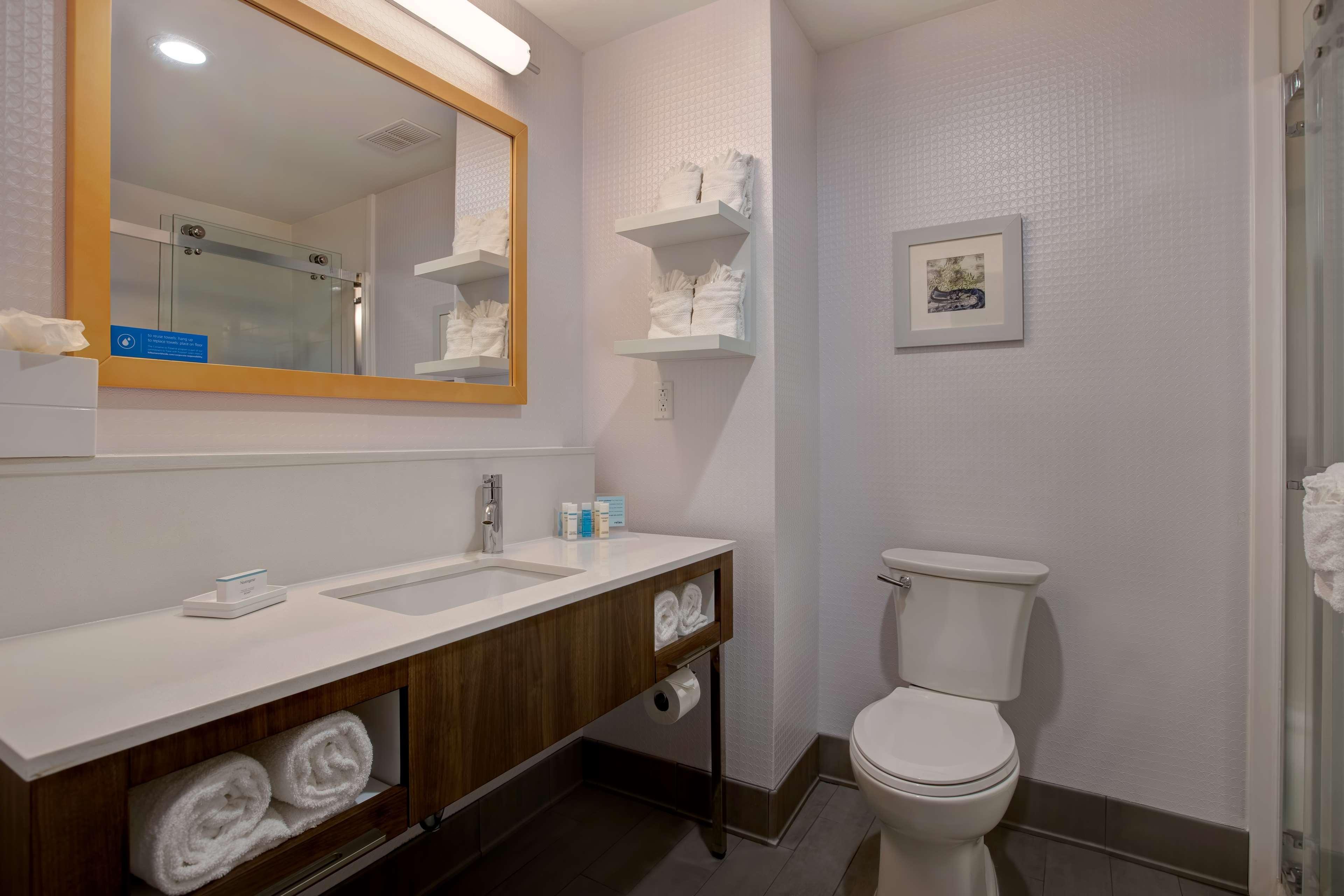 Hampton Inn Олив-Бранч Экстерьер фото