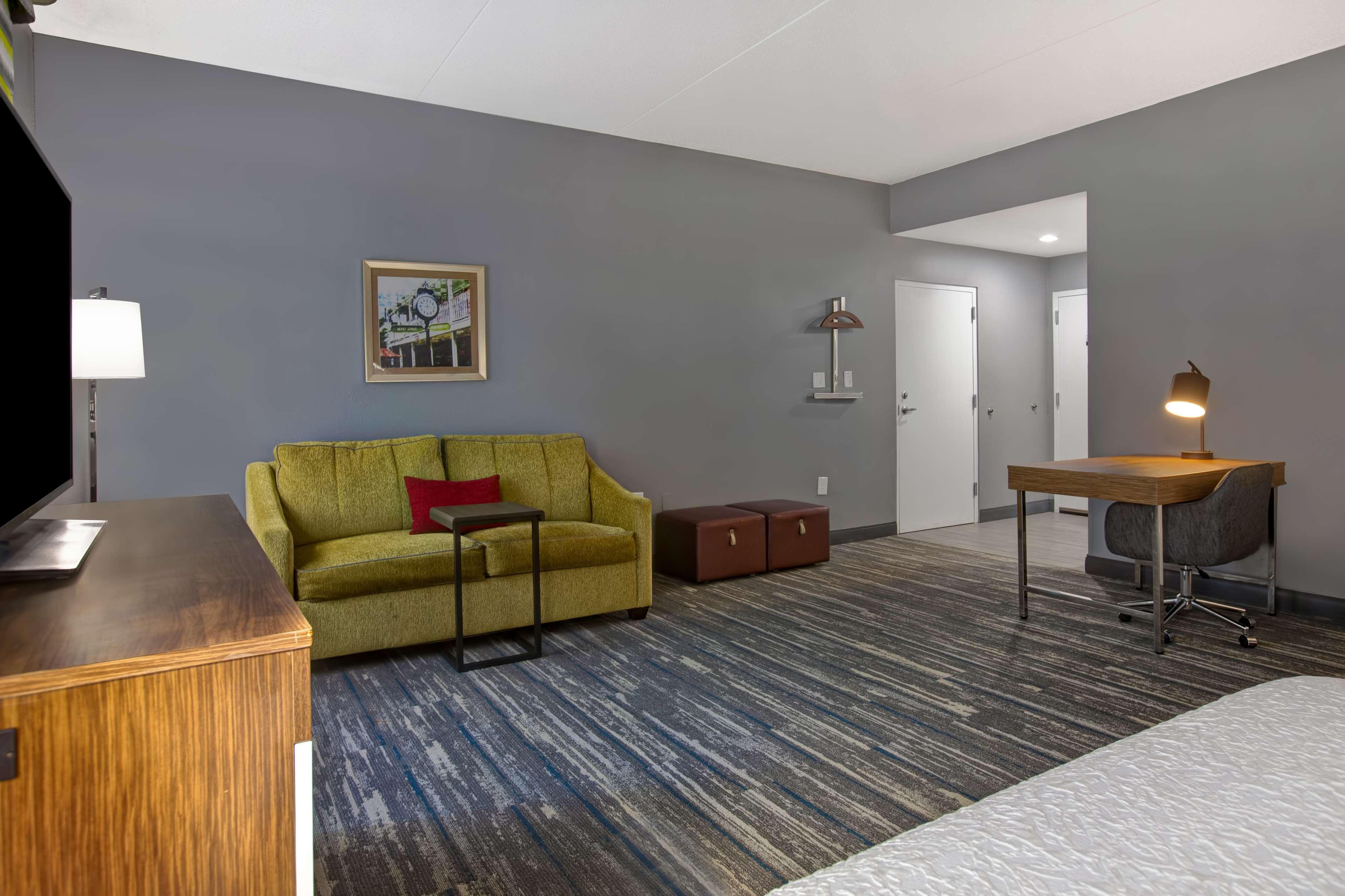 Hampton Inn Олив-Бранч Экстерьер фото