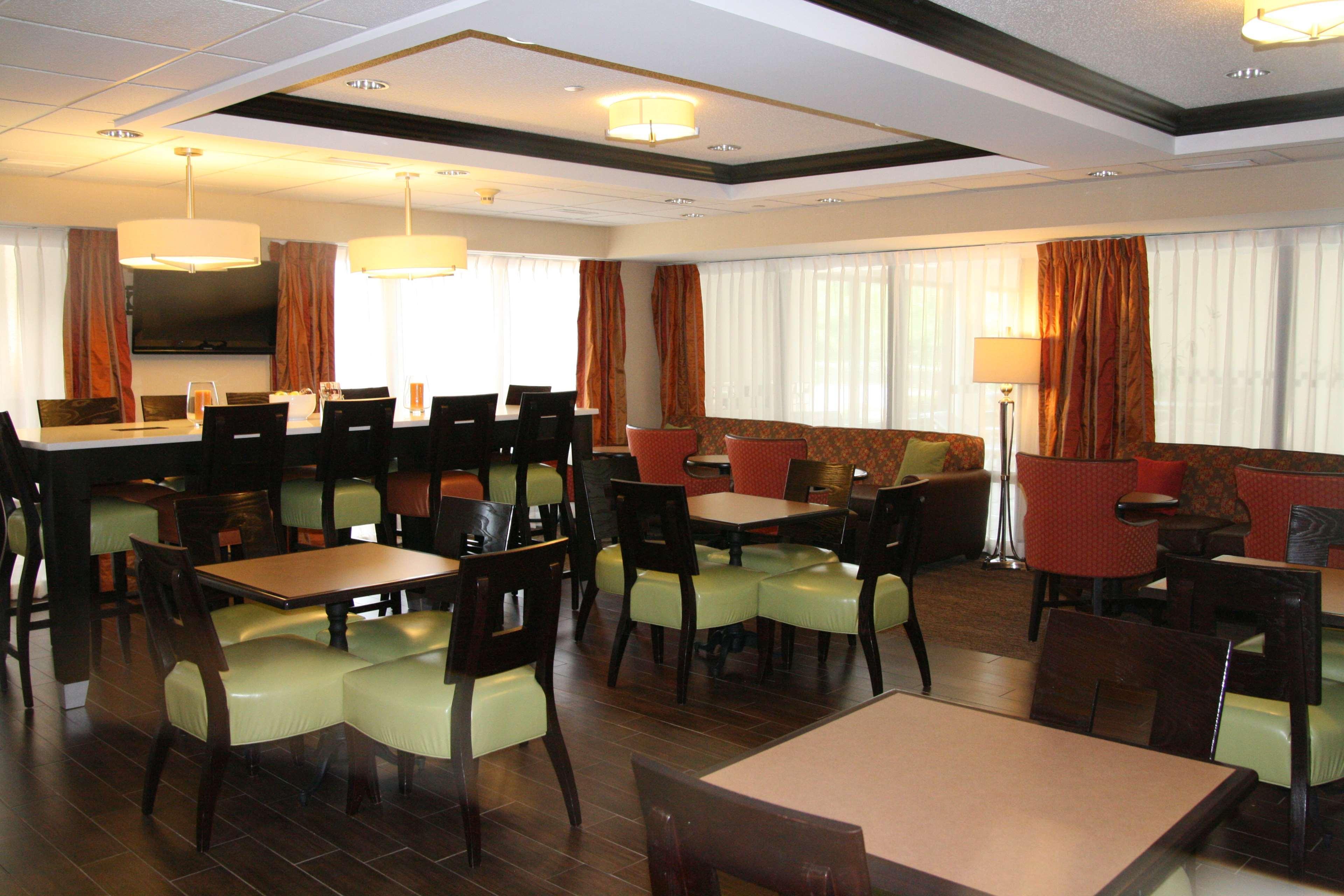 Hampton Inn Олив-Бранч Ресторан фото