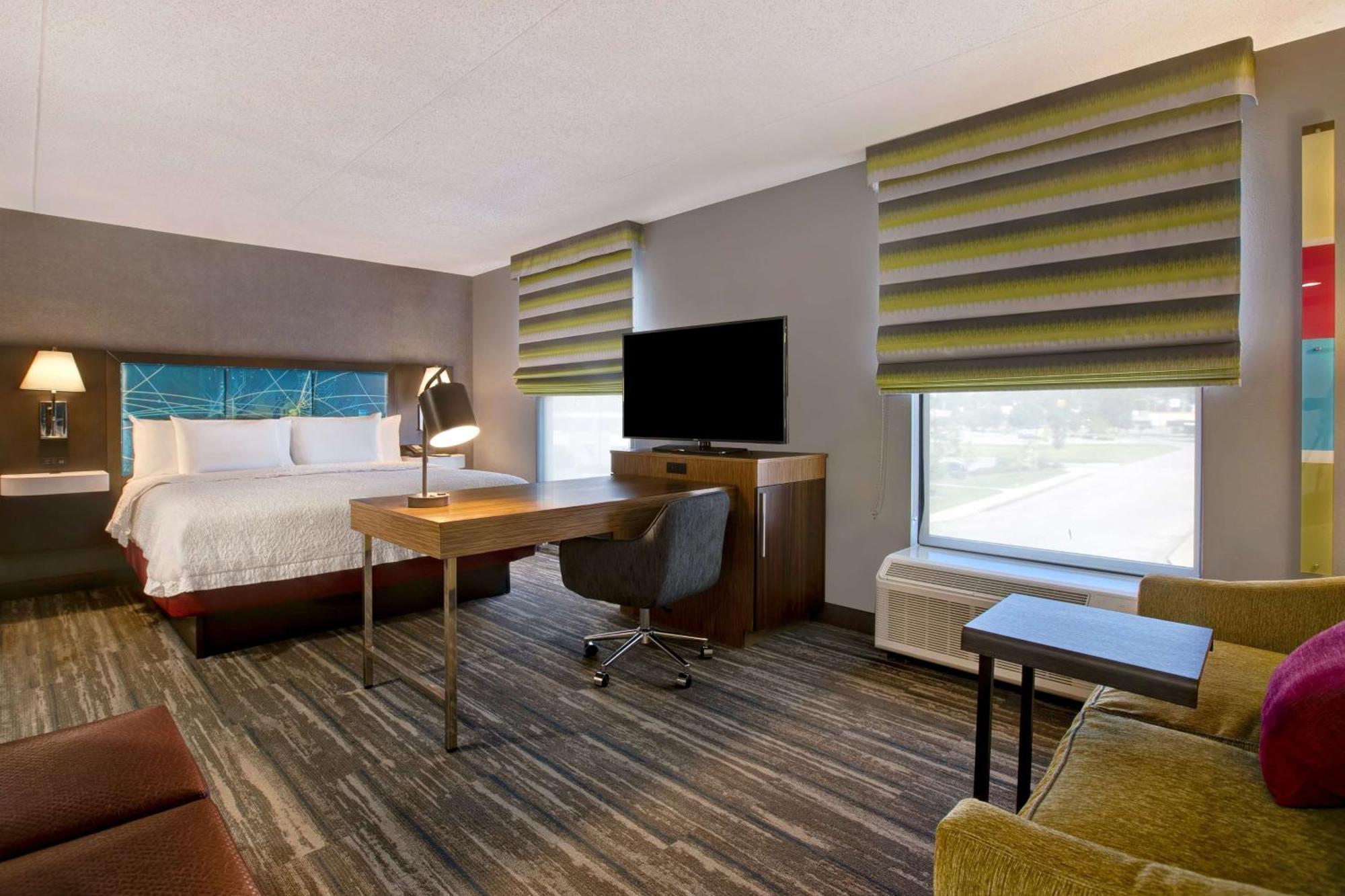 Hampton Inn Олив-Бранч Экстерьер фото