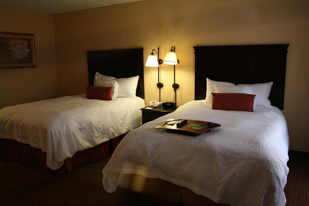 Hampton Inn Олив-Бранч Номер фото