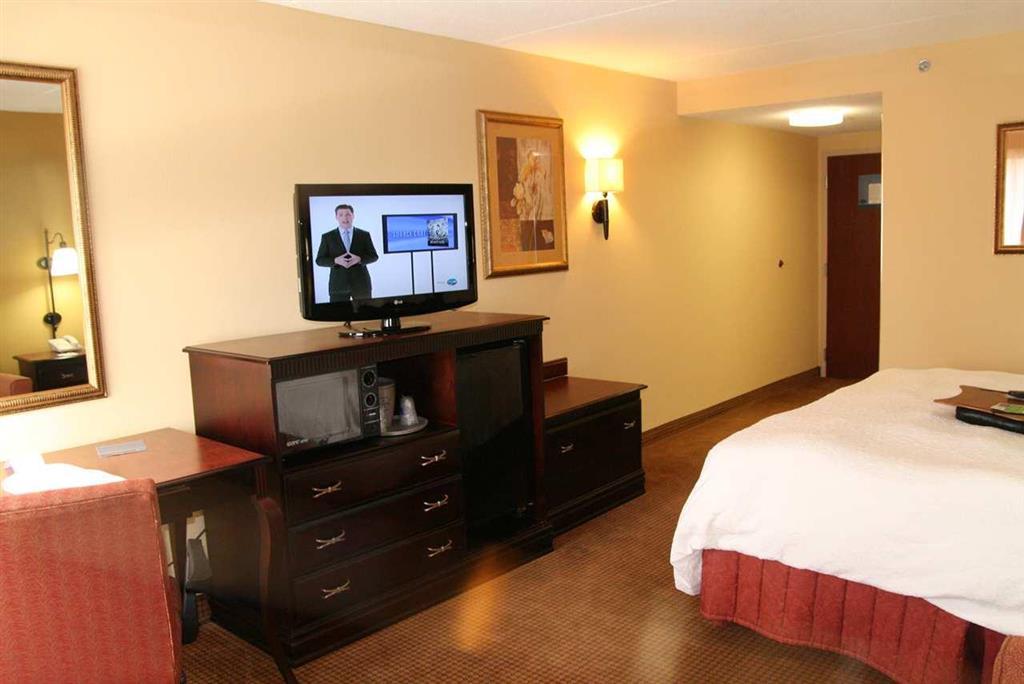 Hampton Inn Олив-Бранч Номер фото