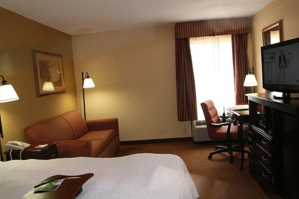Hampton Inn Олив-Бранч Номер фото