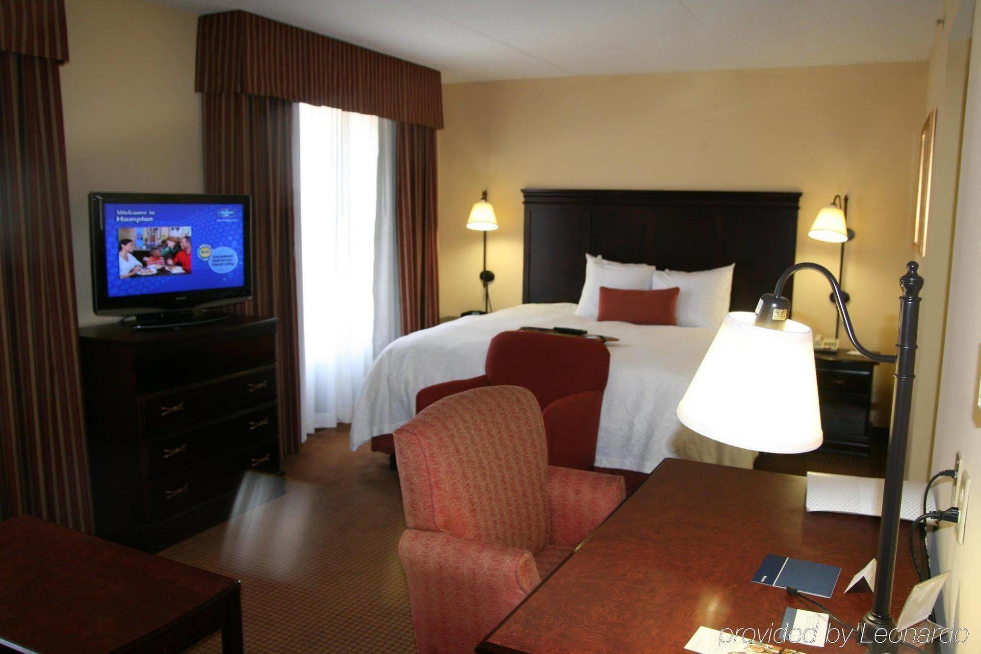 Hampton Inn Олив-Бранч Номер фото